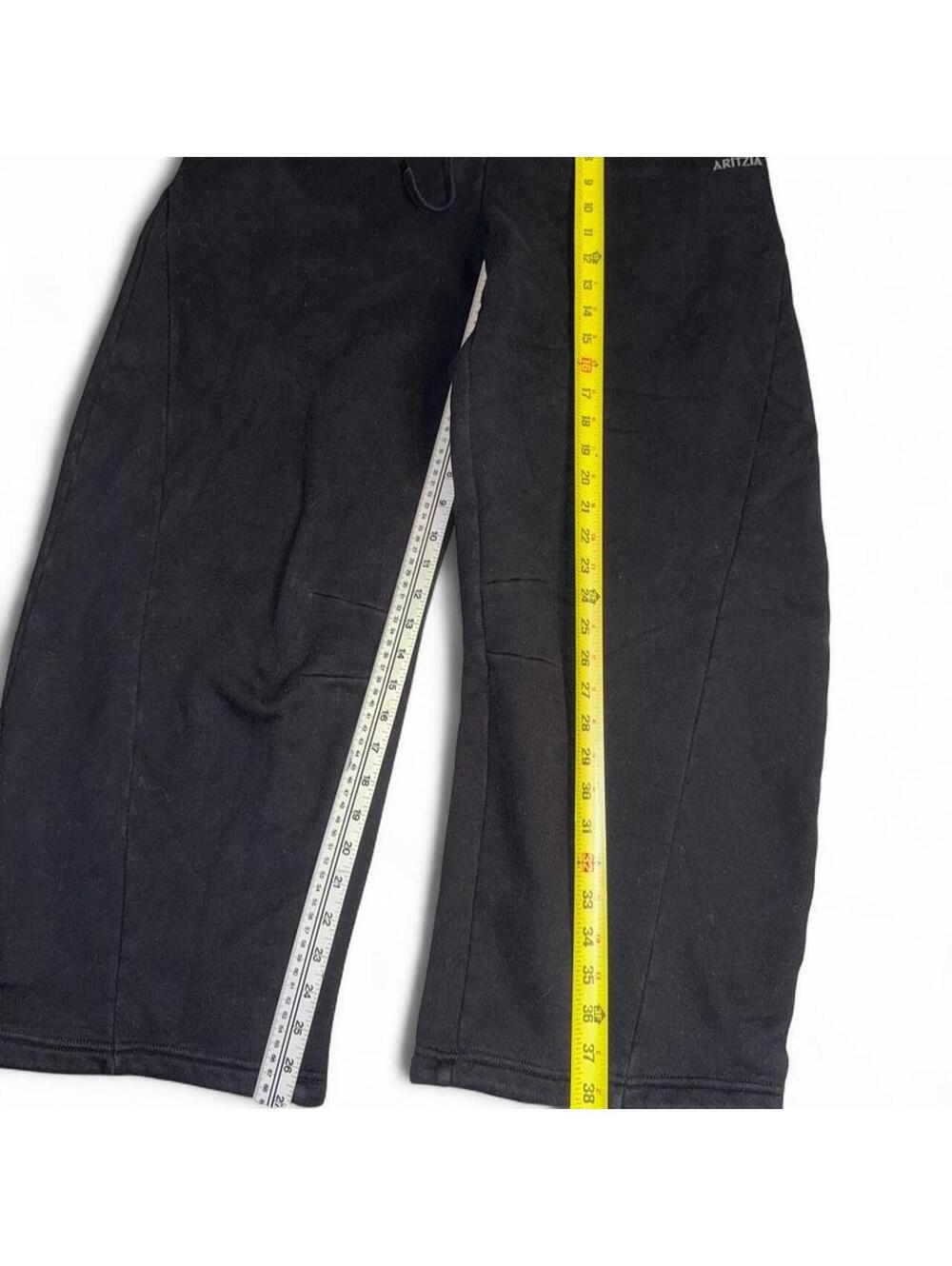 Aritzia Womens mega fit sweat fleece black barrel leg sweatpants sz M adjustable - Picture 3 of 8